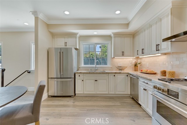 415 California Street, Arcadia CA: https://media.crmls.org/medias/91e8ee1e-cd4e-4b53-b3d5-cfbf0751a6d5.jpg