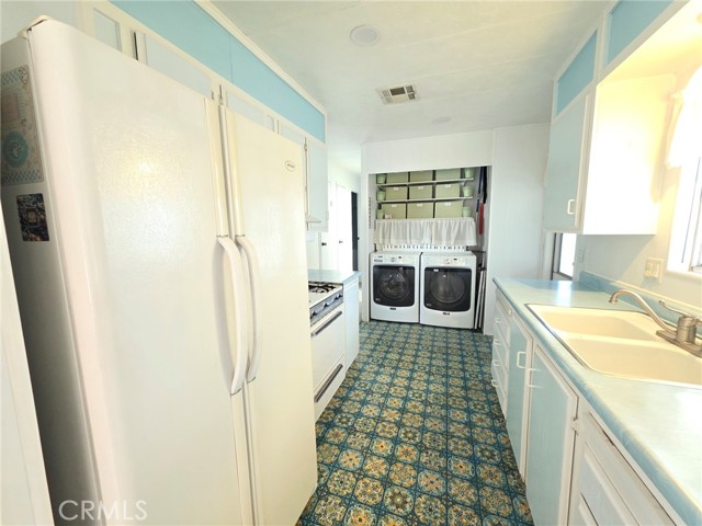 Detail Gallery Image 30 of 51 For 20806 Gridley Rd #52,  Lakewood,  CA 90715 - 2 Beds | 1 Baths