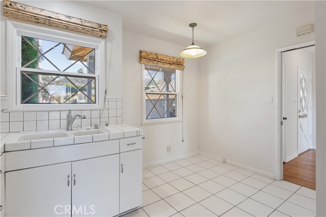 Detail Gallery Image 12 of 49 For 527 Camino De Encanto, Redondo Beach,  CA 90277 - 3 Beds | 2 Baths