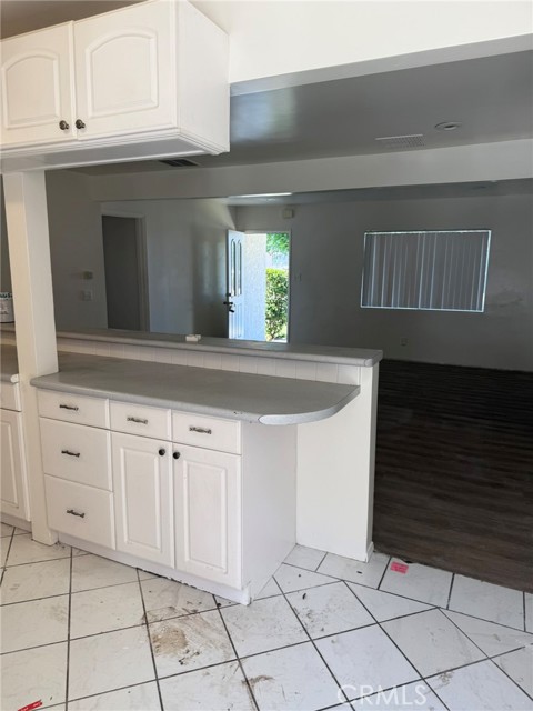 25601 Crenshaw Boulevard, Torrance CA: https://media.crmls.org/medias/91e9fe20-62c9-4180-9648-7aa61be38414.jpg