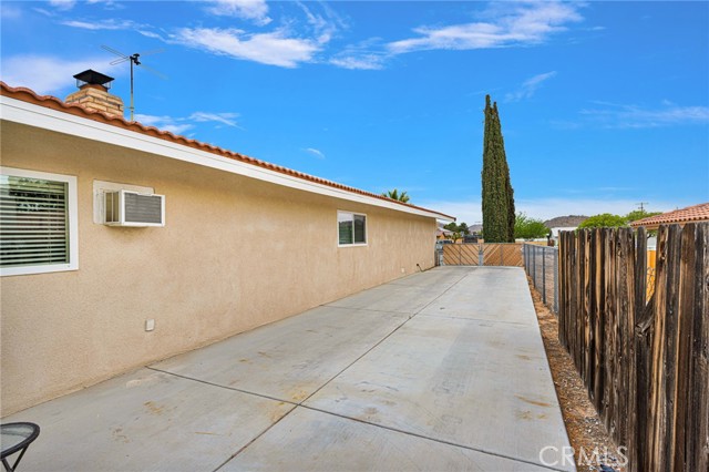 Detail Gallery Image 43 of 56 For 20115 Shoshonee, Apple Valley,  CA 92307 - 4 Beds | 2 Baths