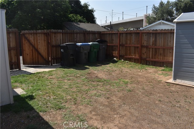 231 W Railway Street, San Dimas CA: https://media.crmls.org/medias/91eb23e9-919a-421d-a067-e87c2d0e09e0.jpg