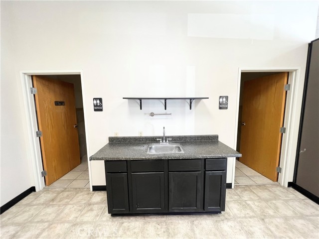 424 E Yosemite, Merced, California 95340, ,Commercial Lease,For Rent,424 E Yosemite,CRMC25022856