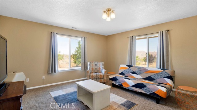 Detail Gallery Image 17 of 42 For 29628 Mountain View Rd, Lucerne Valley,  CA 92356 - 4 Beds | 2/1 Baths