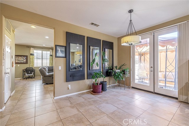 37137 Firethorn Street, Palmdale CA: https://media.crmls.org/medias/91ec0f80-bb55-4d68-a449-ffba68a70c6f.jpg