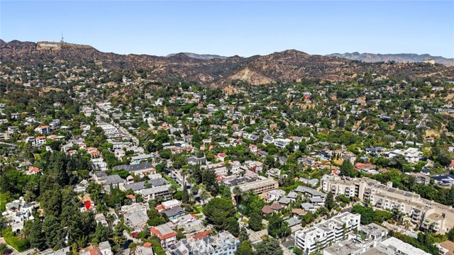 Detail Gallery Image 20 of 27 For 2258 Helios Dr, Los Angeles,  CA 90068 - 2 Beds | 1 Baths