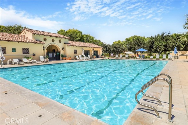 32 Perennial, Irvine CA: https://media.crmls.org/medias/91ec9369-31b6-47be-951e-67fd9531f98e.jpg