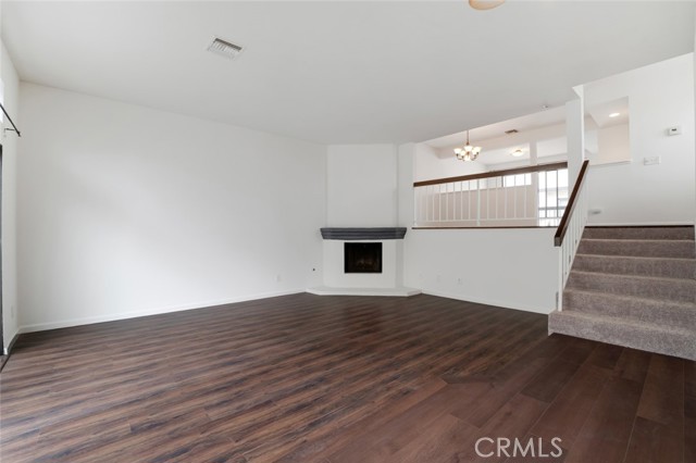 Detail Gallery Image 4 of 32 For 20737 Roscoe Bld #701,  Winnetka,  CA 91306 - 3 Beds | 2/1 Baths