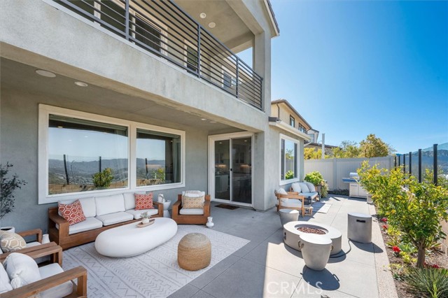 Detail Gallery Image 21 of 63 For 18262 Astro Ct, Saugus,  CA 91350 - 4 Beds | 3 Baths