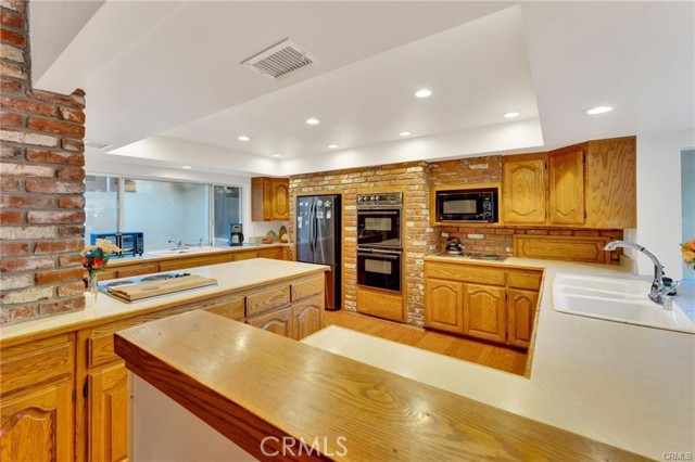 Detail Gallery Image 35 of 73 For 1146 Sandhurst Ln, La Verne,  CA 91750 - 6 Beds | 4 Baths