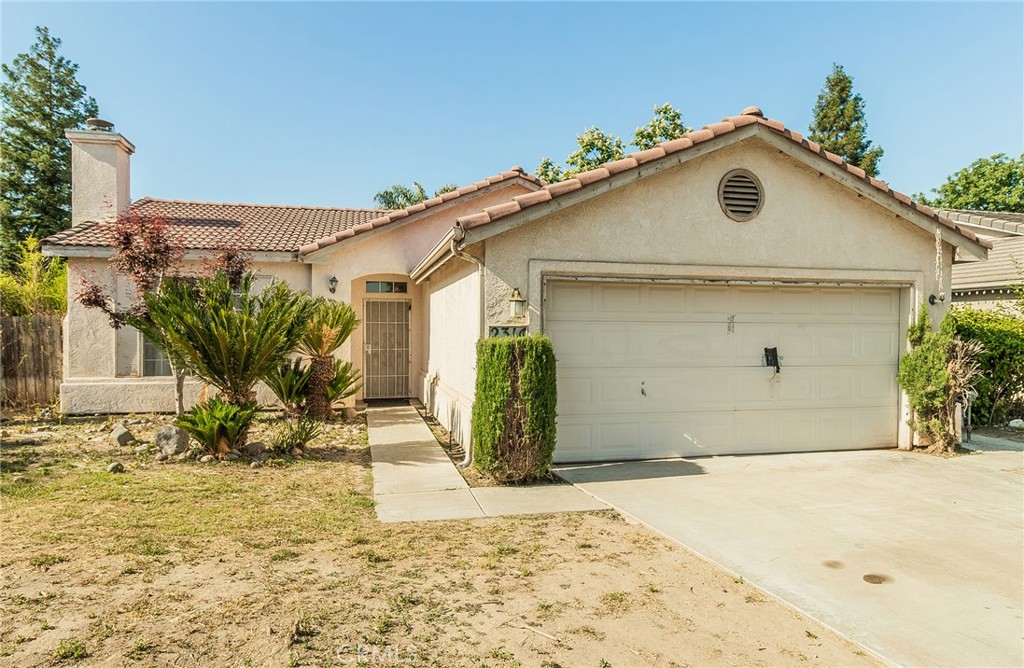 2314 W Vine Avenue, Visalia, CA 93291