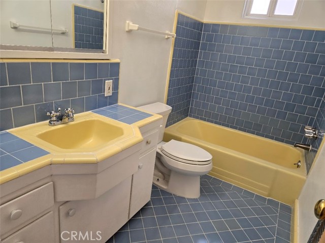 Detail Gallery Image 8 of 8 For 14701 Dickens St #5,  Sherman Oaks,  CA 91403 - 1 Beds | 1 Baths
