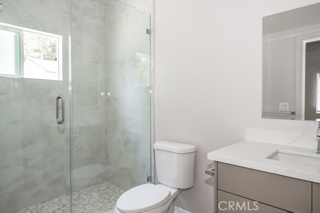 Detail Gallery Image 7 of 17 For 6148 Morella Ave, North Hollywood,  CA 91606 - 2 Beds | 2 Baths