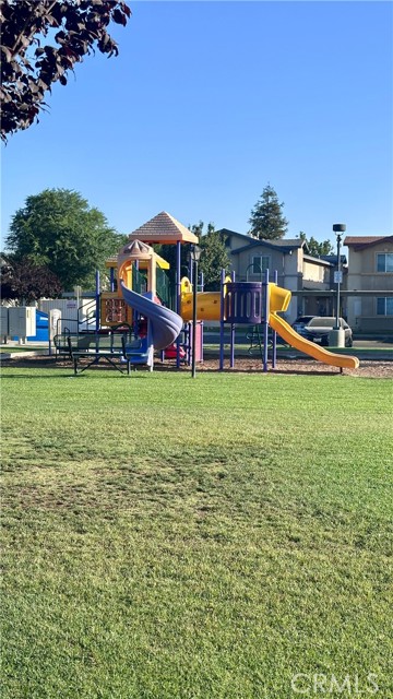600 Hosking Avenue, Bakersfield CA: https://media.crmls.org/medias/91f22eab-6932-4277-9403-3225aa0e1f18.jpg