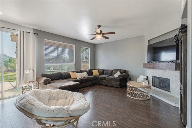 45077 Corte Bravo, Temecula CA: https://media.crmls.org/medias/91f26054-39c2-4ef1-bcff-1069f518392d.jpg