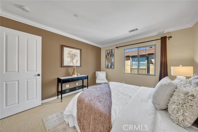 63 Splendor, Irvine CA: https://media.crmls.org/medias/91f33153-94c4-42fc-ab2c-e675d3981e96.jpg