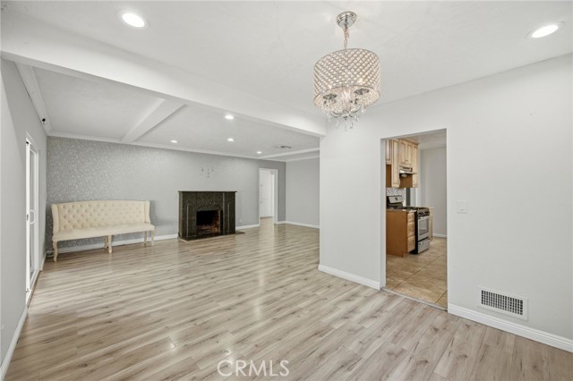 Detail Gallery Image 16 of 28 For 7108 Mammoth, Van Nuys,  CA 91405 - 3 Beds | 2 Baths