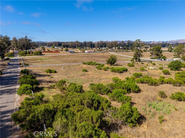 1255 Viva Way, Nipomo CA: https://media.crmls.org/medias/91f44aa5-1657-4283-9b22-08c0fc2b5c2b.jpg