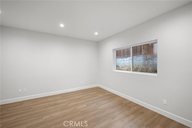 Detail Gallery Image 18 of 36 For 357 Harvey Dr #103,  Glendale,  CA 91206 - 3 Beds | 2/1 Baths