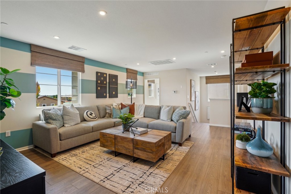 MLS #SW25280525 image #5