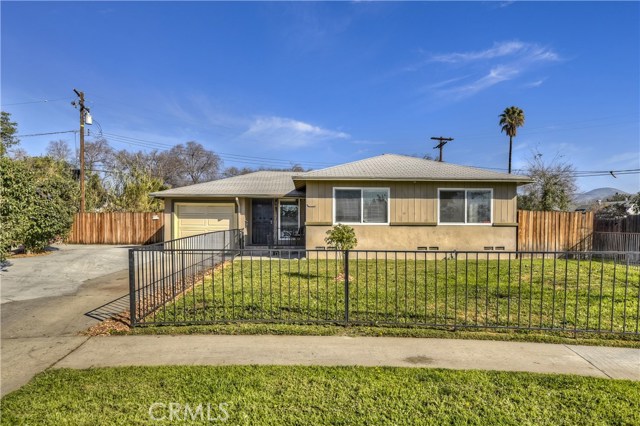 458 E 17th St, San Bernardino, CA 92404