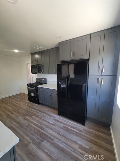 Detail Gallery Image 8 of 21 For 8339 Manzanar Ave, Pico Rivera,  CA 90660 - 3 Beds | 2 Baths