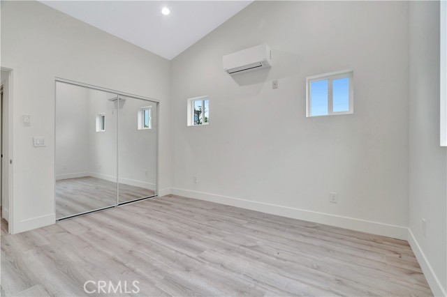 19513 Cantara Street photo 57