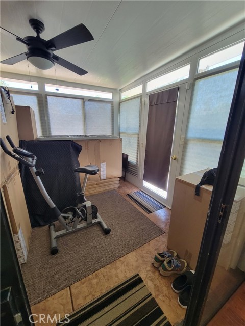 Detail Gallery Image 9 of 12 For 9825 Winterwood, Sacramento,  CA 95827 - 3 Beds | 2 Baths