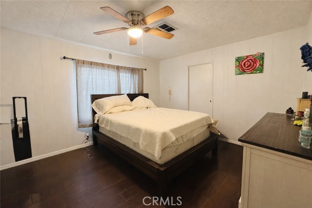 Detail Gallery Image 6 of 10 For 16600 Downey Ave #145,  Paramount,  CA 90723 - 3 Beds | 2 Baths