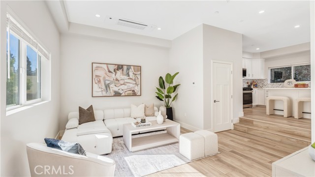 1823 Westholme Ave, Los Angeles CA: https://media.crmls.org/medias/91f647e9-1fac-4cf0-9bbd-ff5f34903b83.jpg