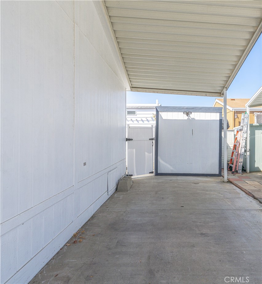 MLS #OC25219351 image #28