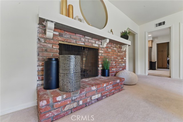 Detail Gallery Image 7 of 41 For 4482 Don Miguel Dr, Los Angeles,  CA 90008 - 2 Beds | 1/1 Baths