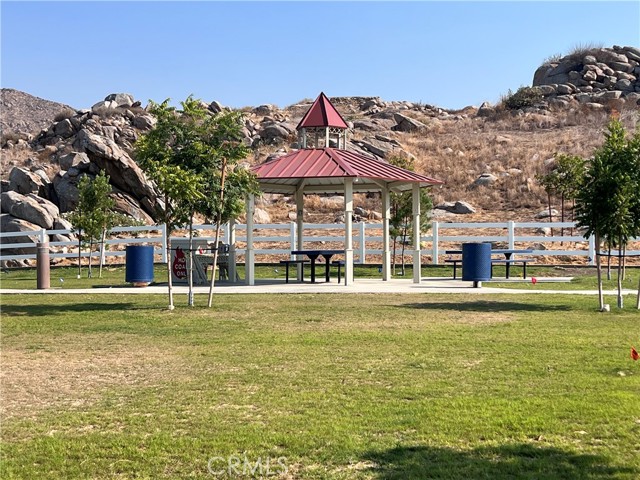 Detail Gallery Image 28 of 30 For 31381 Linden Flower Rd, Winchester,  CA 92596 - 5 Beds | 3 Baths