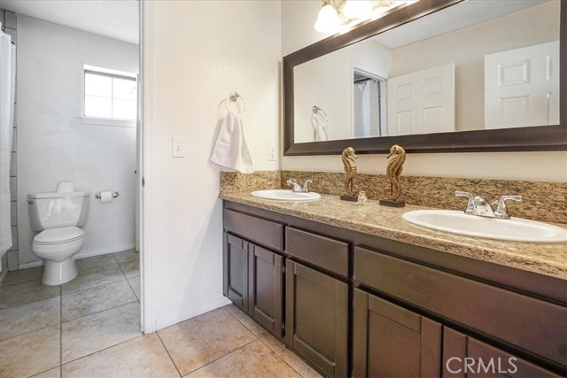 18760 Otomian Road, Apple Valley CA: https://media.crmls.org/medias/91f7f68e-877a-4a4f-8764-1c5d8230e0c0.jpg