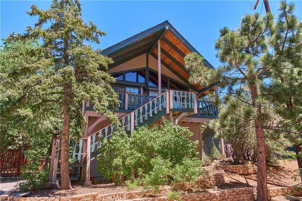 1690 Wolf Road