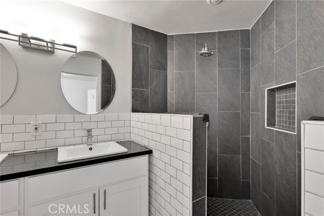 14573 Gayhead, Apple Valley CA: https://media.crmls.org/medias/91f9a241-9da3-4680-ad29-bd2357884e1f.jpg