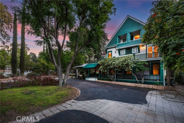 Detail Gallery Image 4 of 72 For 1228 S Center St, Redlands,  CA 92373 - 7 Beds | 5 Baths