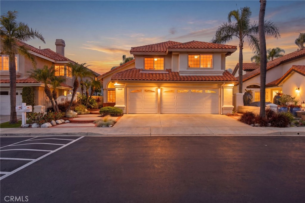 1504 Avenida De Nogales