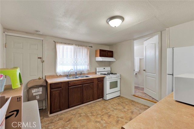 Detail Gallery Image 31 of 63 For 12660 Ivanhoe Rd, Lucerne Valley,  CA 92356 - 4 Beds | 3 Baths