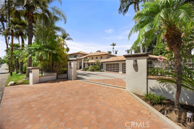 417 W Las Palmas Drive, Fullerton CA: https://media.crmls.org/medias/91fbf90a-08fa-4803-b277-c002161568e1.jpg