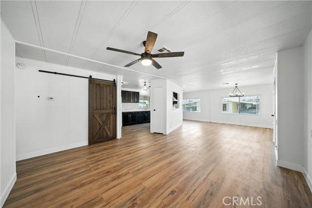 626 N Dearborn, Redlands CA: https://media.crmls.org/medias/91fc49d6-cd4c-4e95-9f25-5a8d0c5127f9.jpg