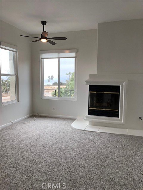 6267 Surfpoint Circle, Huntington Beach CA: https://media.crmls.org/medias/91fc4c29-adf1-479f-ac4d-3490e9ecce87.jpg