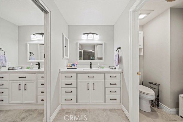 Detail Gallery Image 11 of 61 For 19439 Oak Crossing Rd, Newhall,  CA 91321 - 2 Beds | 2 Baths