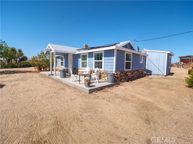 Detail Gallery Image 2 of 36 For 62410 Mars Dr, Joshua Tree,  CA 92252 - 2 Beds | 1 Baths