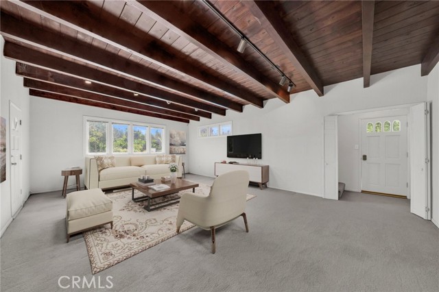 Detail Gallery Image 17 of 41 For 1971 W Santa Cruz St, San Pedro,  CA 90732 - 4 Beds | 3 Baths