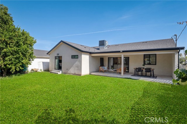 20109 Archwood Street, Winnetka CA: https://media.crmls.org/medias/91fd259f-debe-4737-bbb1-80748f141598.jpg