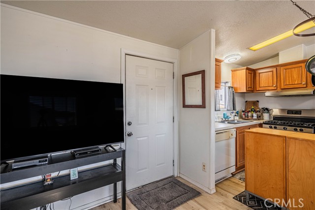 Detail Gallery Image 6 of 29 For 15980 Grand Ave #T11,  Lake Elsinore,  CA 92530 - 1 Beds | 1 Baths
