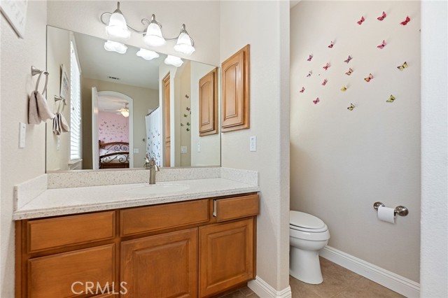 Detail Gallery Image 34 of 73 For 14260 Chinook Rd, Apple Valley,  CA 92307 - 5 Beds | 5/3 Baths
