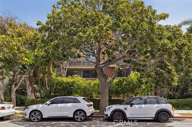 Detail Gallery Image 34 of 36 For 450 San Vicente Bld #203,  Santa Monica,  CA 90402 - 2 Beds | 2 Baths