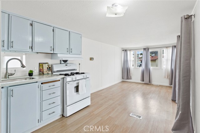 Detail Gallery Image 5 of 15 For 1121 Orcutt #35,  San Luis Obispo,  CA 93401 - 2 Beds | 1 Baths